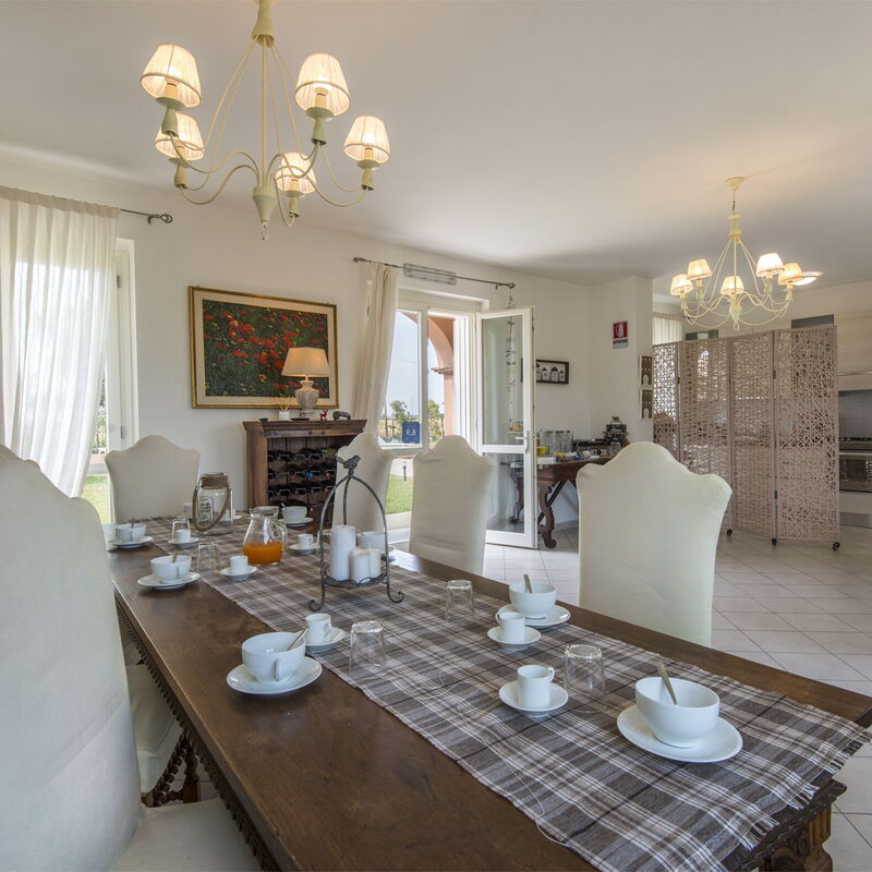 Villa Marina Velca: villa-marina-velca-tarquinia-villa-diningroom