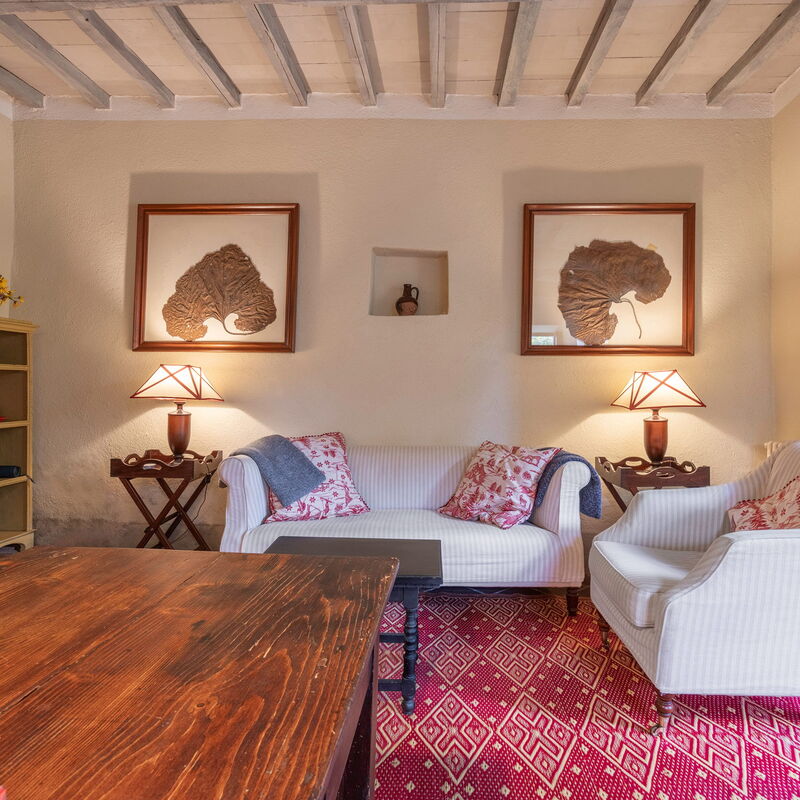 Casa Di Lilli: Autumn, Kitchen, Living Room, Spring, Summer