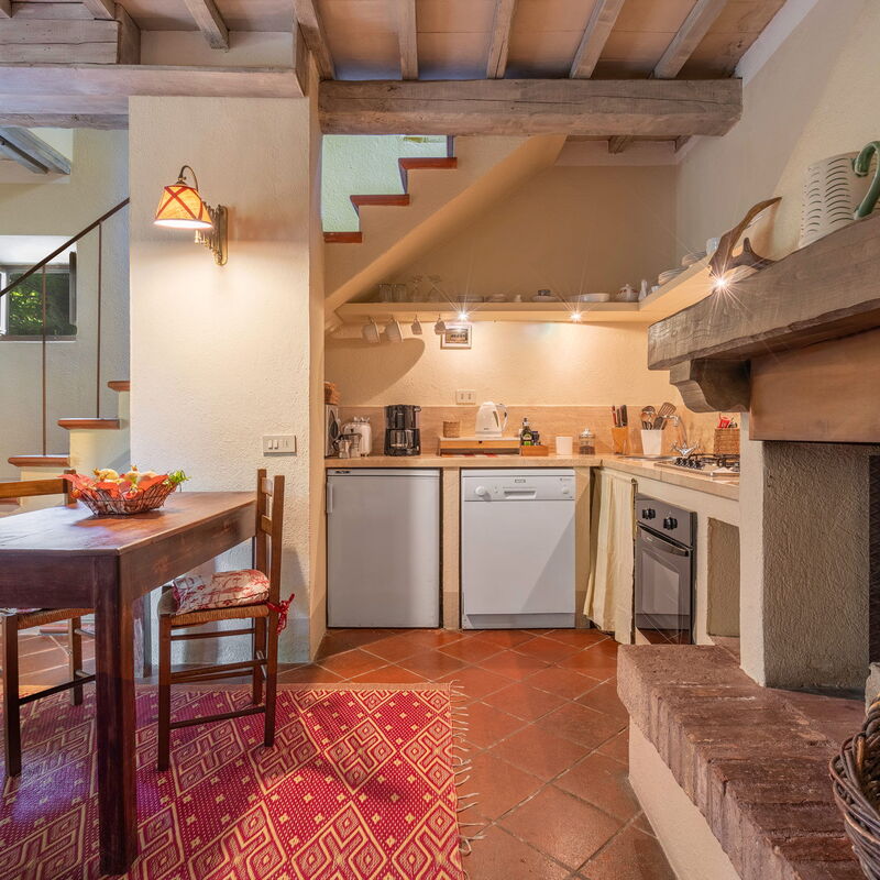 Casa Di Lilli: Autumn, Kitchen, Living Room, Spring, Summer