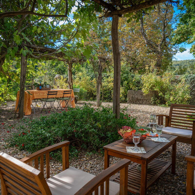 Casa Di Giulio: Autumn, Building Exterior, Garden, Spring, Summer