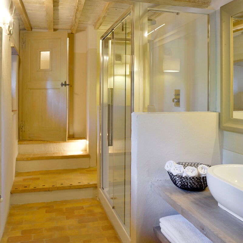 Casa Di Giulio: Autumn, Bathroom, Spring, Summer