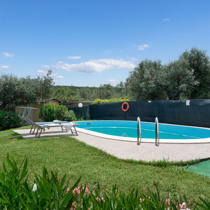 Villa Le Vigne: Building Exterior, Garden, Pool, Summer