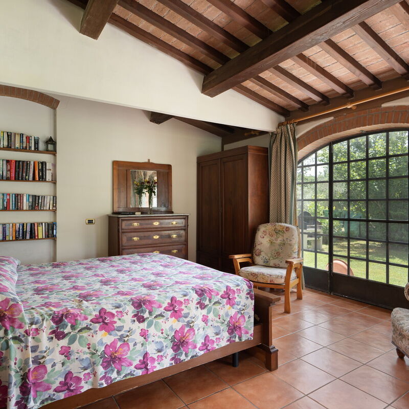 Villa Le Vigne: Bedroom, Summer