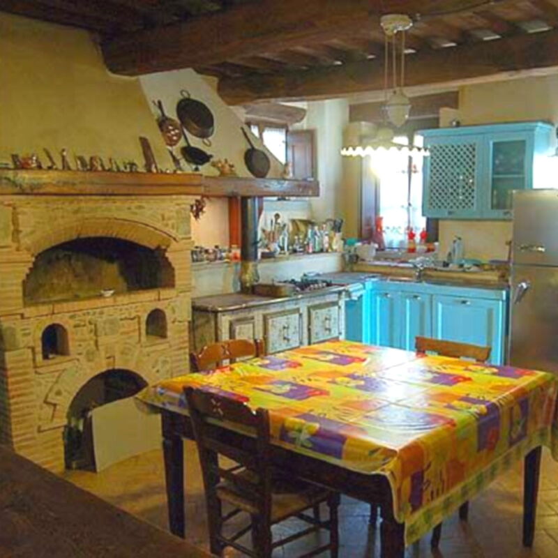 Monastery Guest House: monastery-guest-house-citta-di-castello-villa-kitchen