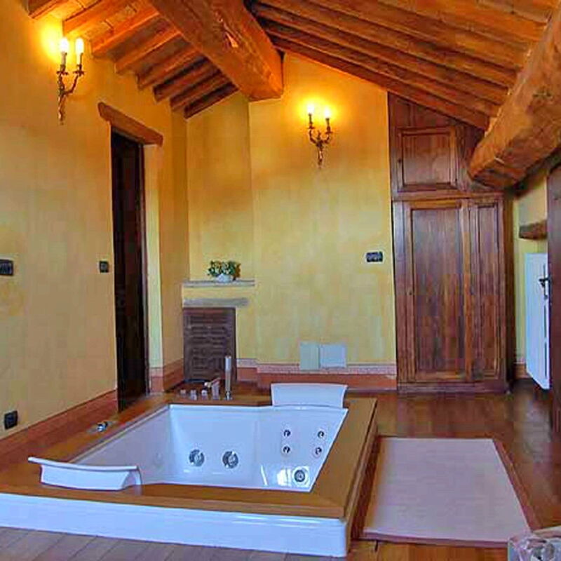 Monastery Guest House: monastery-guest-house-citta-di-castello-villa-eolo-bathroom