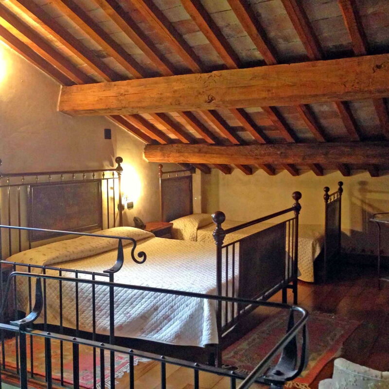 Monastery Guest House: monastery-guest-house-citta-di-castello-villa-idro-bedroom
