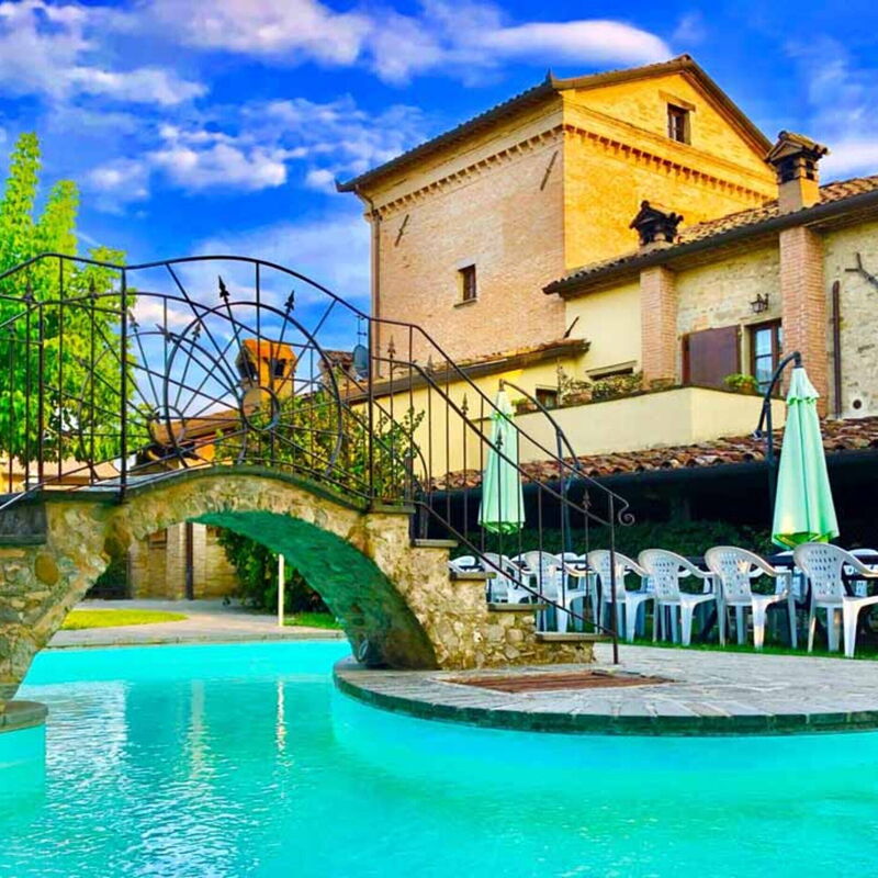 Monastery Guest House: monastery-guest-house-citta-di-castello-villa-pool