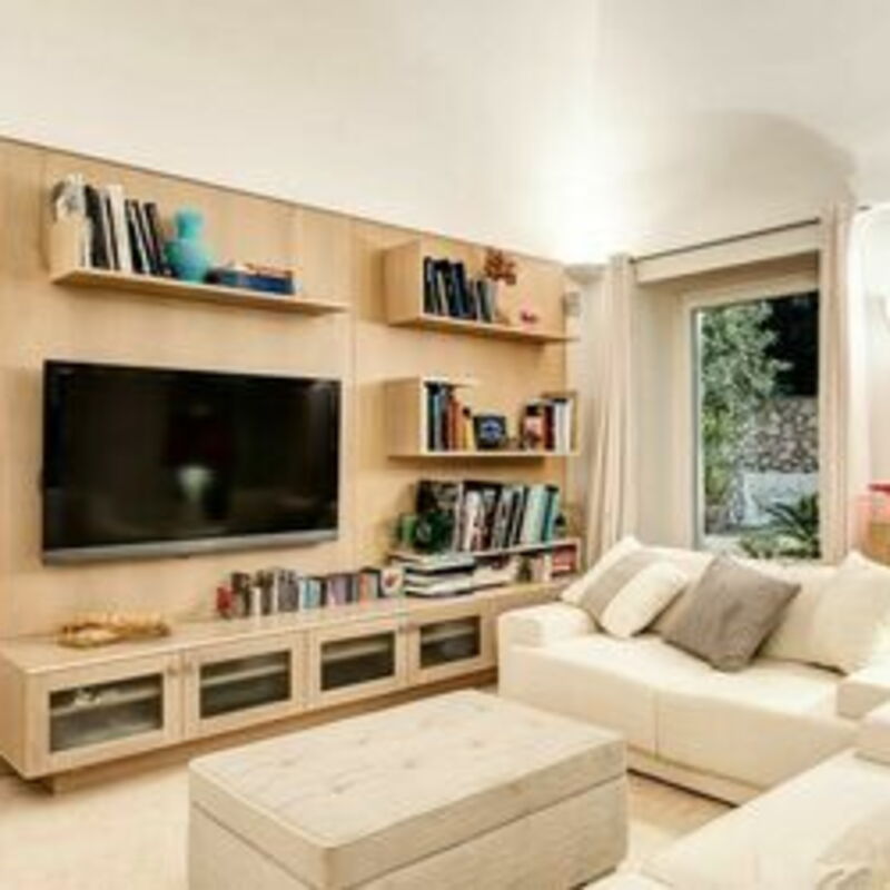 Villa Marina Little Beach: villa-marina-little-beach-capri-villa-living-room