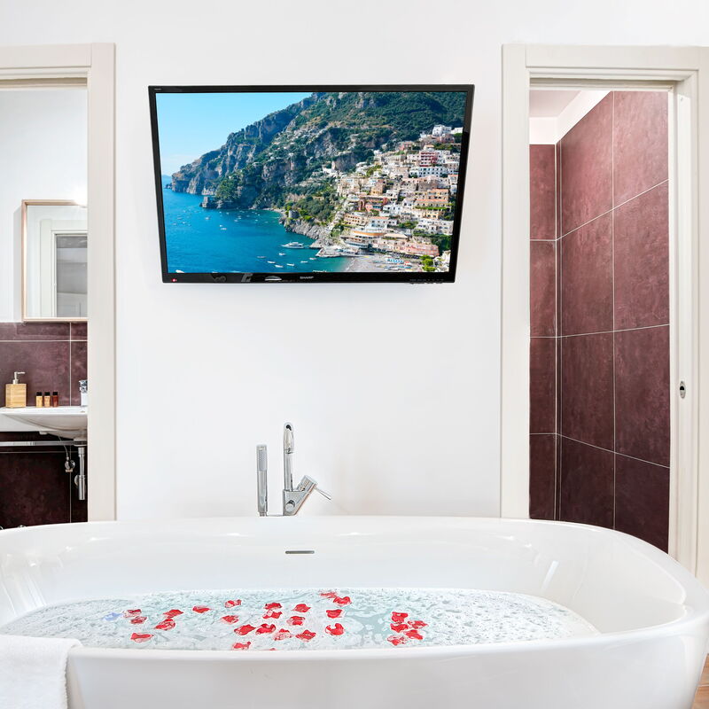 Sorrento Golden Apartment: sorrento-golden-apartment-sorrento-apartment-bathroom