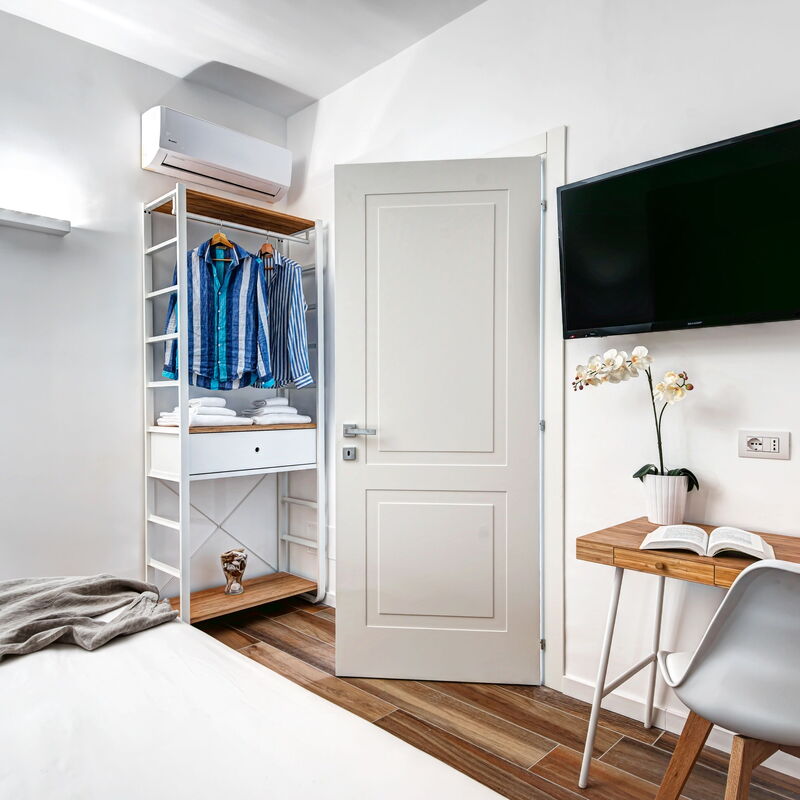 Sorrento Golden Apartment: sorrento-golden-apartment-sorrento-apartment-bedroom