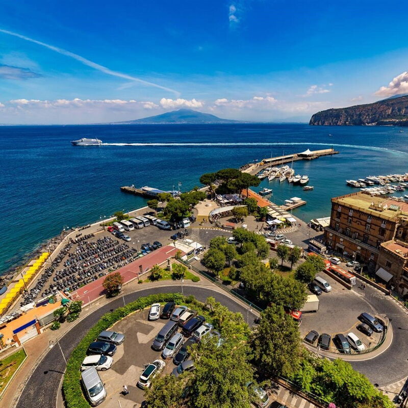 Luxury Blues Apartment: luxury-blues-apartment-sorrento-apartment-external