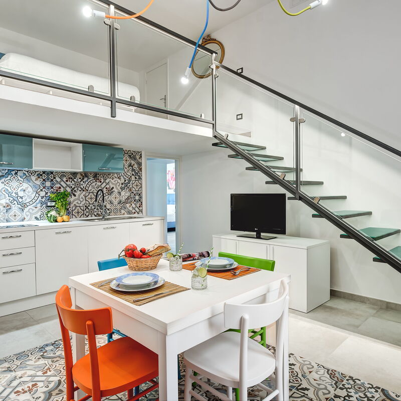 Loft In Sorrento: loft-in-sorrento-apartment-living-room