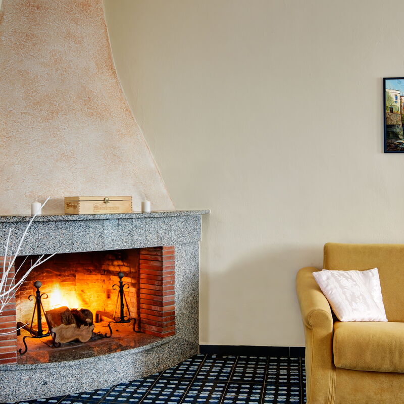 Nerano Sea View House: nerano-sea-view-house-marina-del-cantone-apartment-living-room