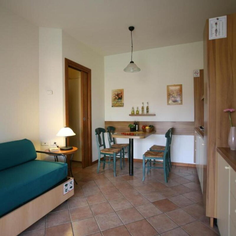 Villaggio Colombare: villaggio-colombare-sirmione-multiproperty-bilocale-comfort-living-room