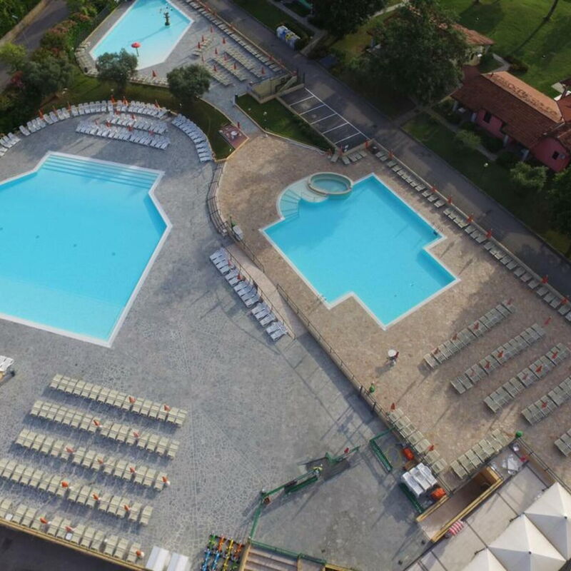 Villaggio Colombare: villaggio-colombare-sirmione-multiproperty-pool