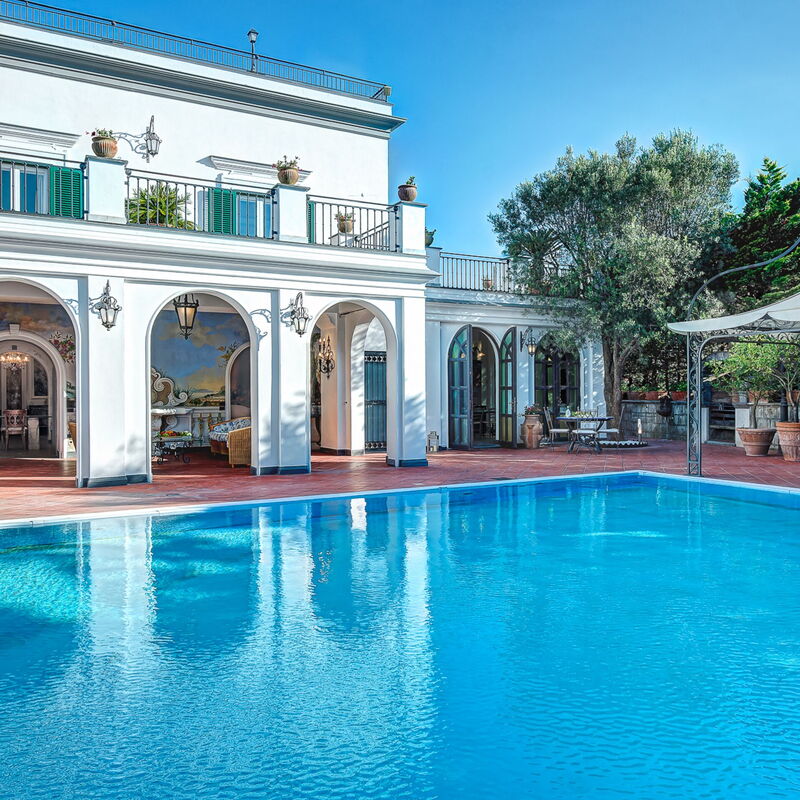 Palazzo Villa Dei Nobili: palazzo-villa-dei-nobili-santa-agata-sui-due-golfi-villa-pool