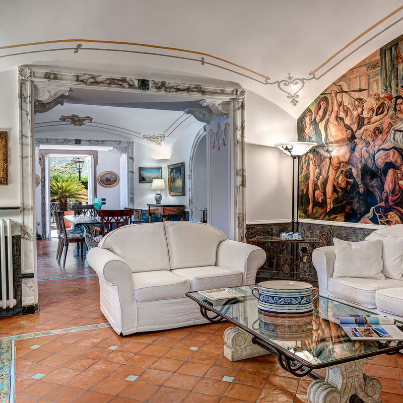 Palazzo Villa Dei Nobili: palazzo-villa-dei-nobili-santa-agata-sui-due-golfi-villa-living-room