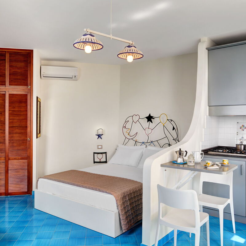 Appartamento Lobra: appartamento-lobra-massa-lubrense-apartment-bedroom