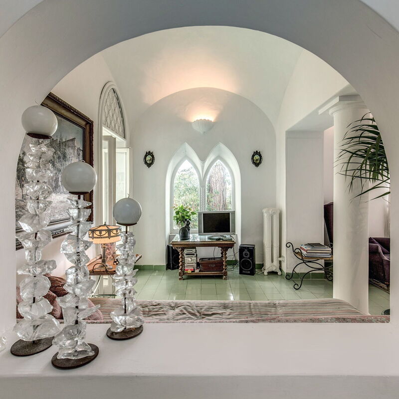 Villa Prestige '50: villa-prestige-50-capri-villa-living-room