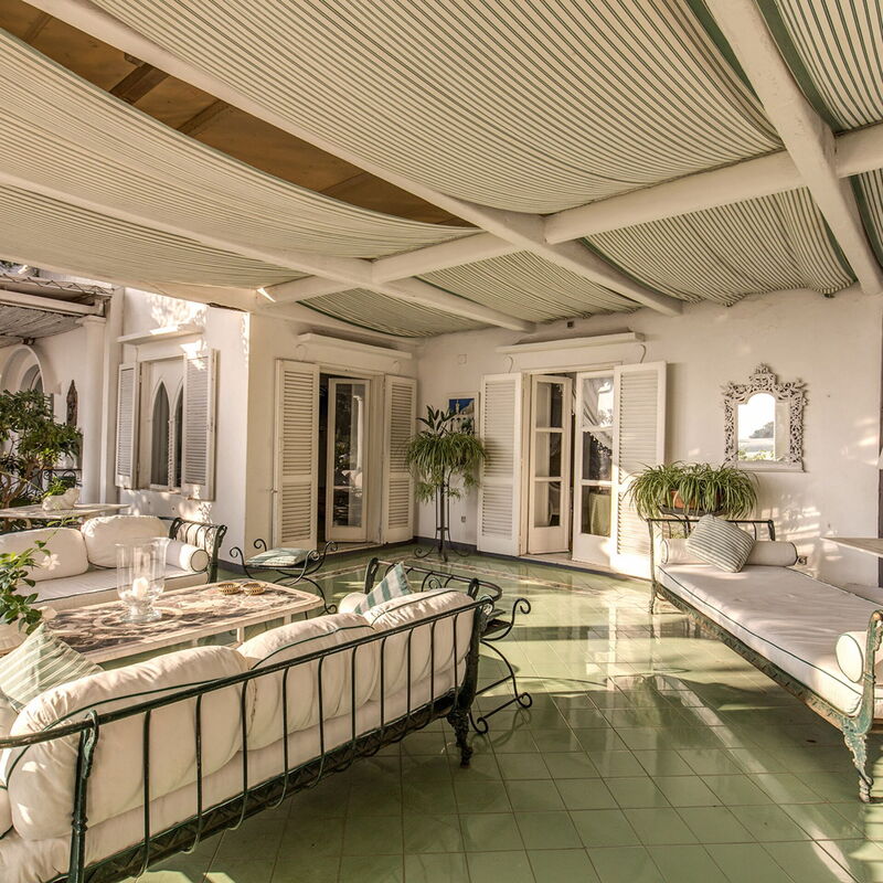 Villa Prestige '50: villa-prestige-50-capri-villa-terrace