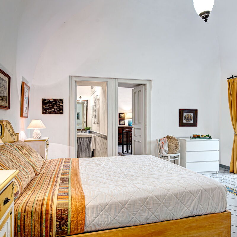 Country Lemonvilla: country-lemonvilla-massa-lubrense-villa-bedroom