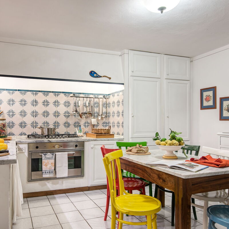 Country Lemonvilla: country-lemonvilla-massa-lubrense-villa-kitchen