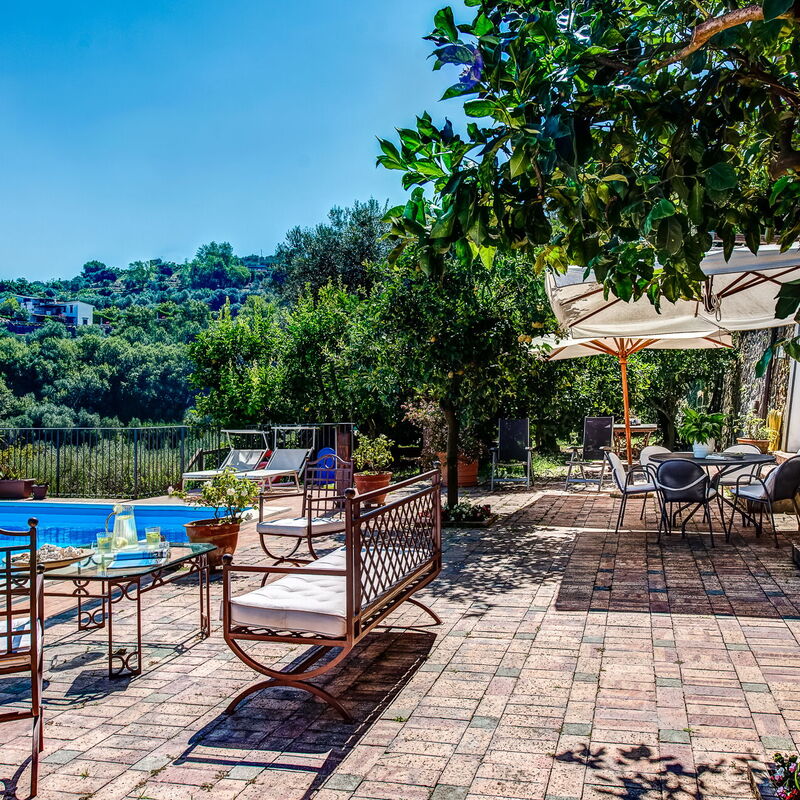 Country Lemonvilla: Autumn, Pool, Spring, Summer