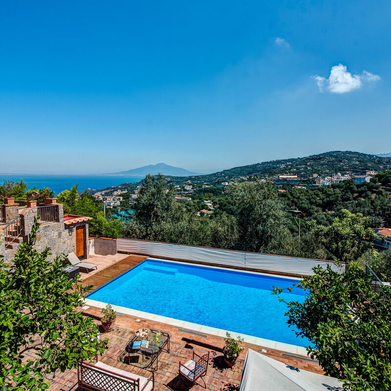 Country Lemonvilla: Autumn, Pool, Spring, Summer