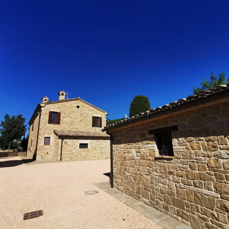 Cascina Del Castello: cascina-del-castello-san-severino-villa-external