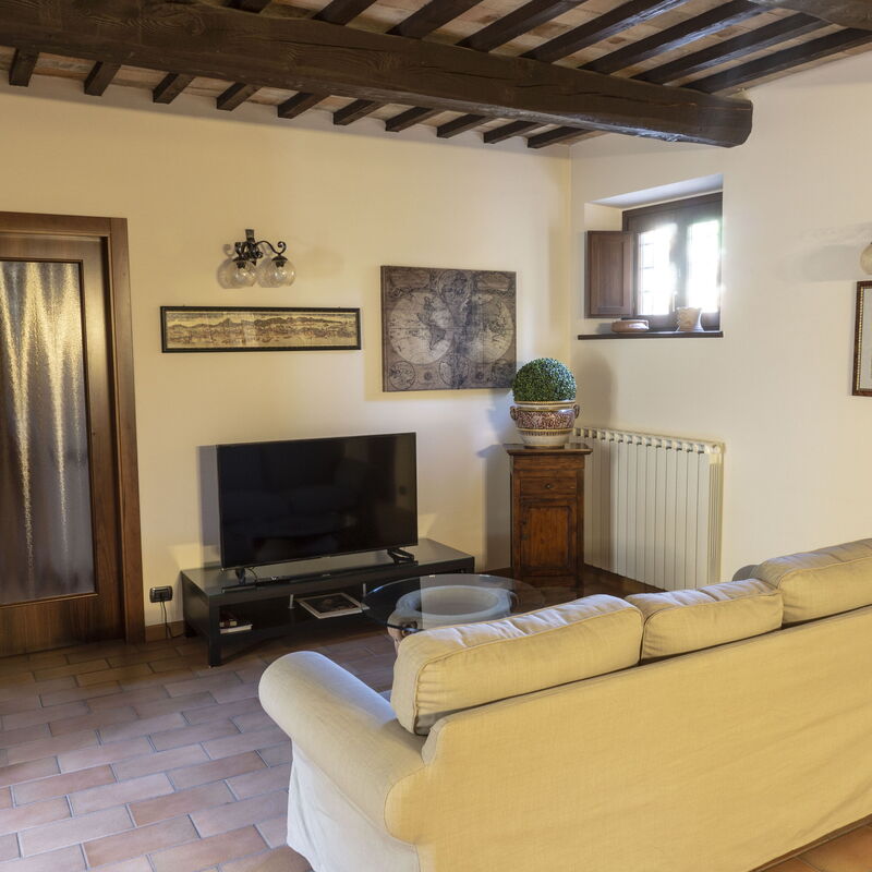 Cascina Del Castello: cascina-del-castello-san-severino-villa-living-room
