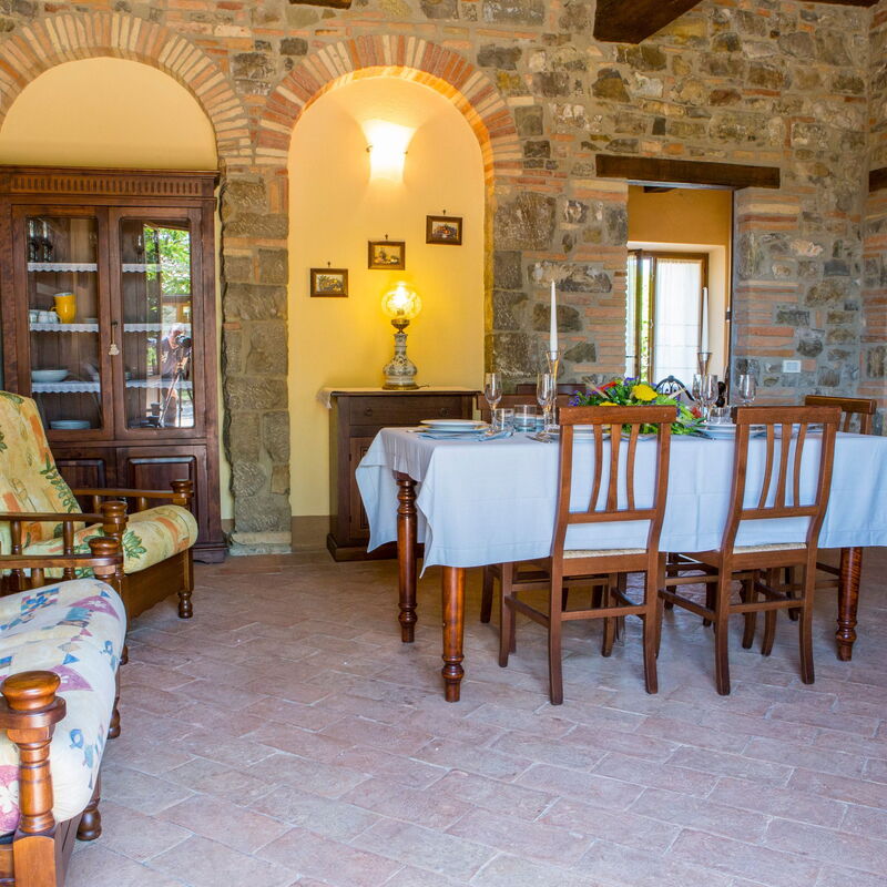 Il Casale Di Festa: il-casale-di-festa-doglio-villa-living-room