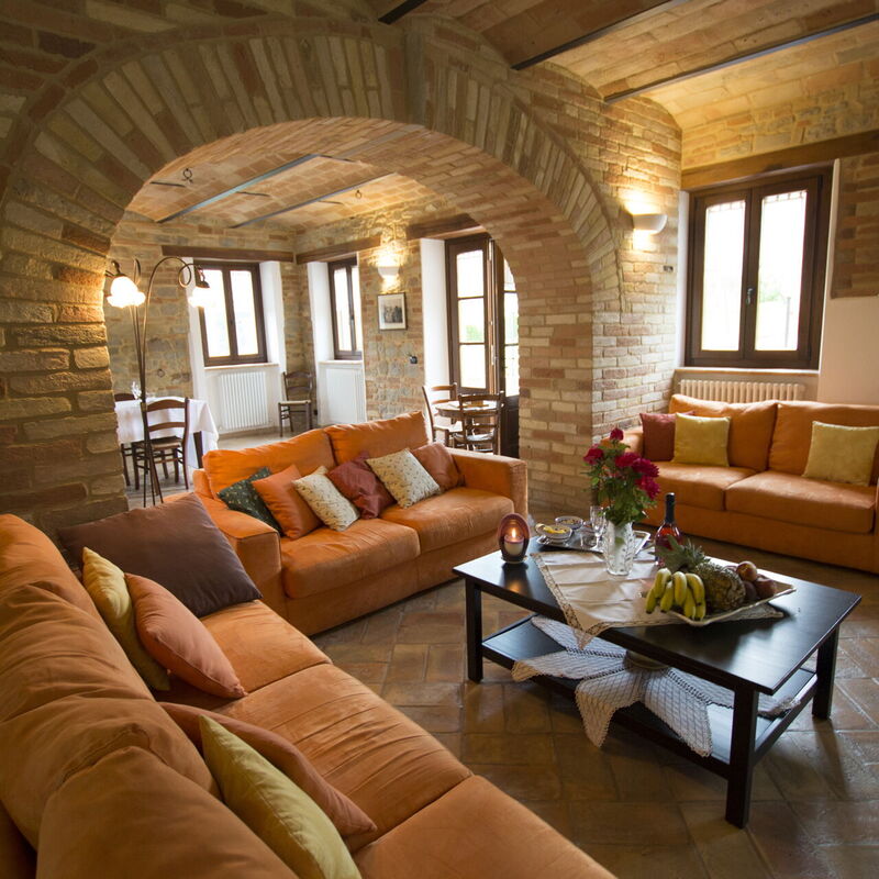 Rustico Nell'immacolata: rustico-nell-immacolata-civitanova-marche-villa-living-room