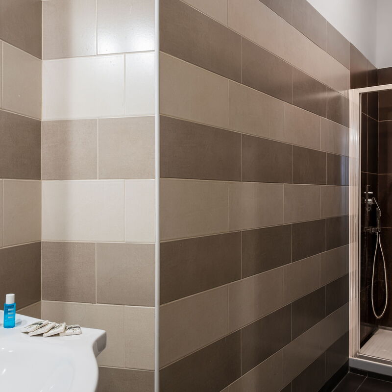 Living Times Apartment: living-times-apartment-sorrento-apartment-bathroom