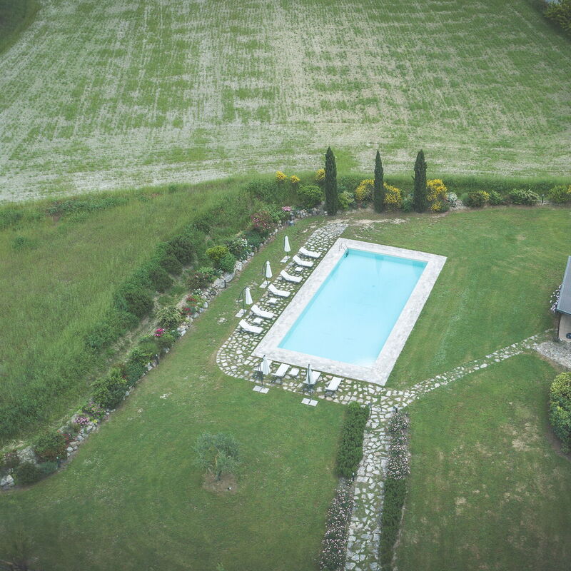 La Reggia Nel Podere: la-reggia-nel-podere-val-d-orcia-villa-pool