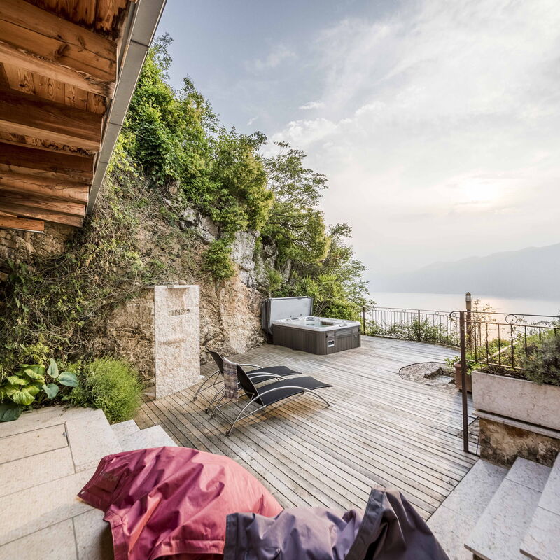 Dimora Delle Ninfee Del Garda: dimora-delle-ninfee-del-garda-castelletto-villa-external