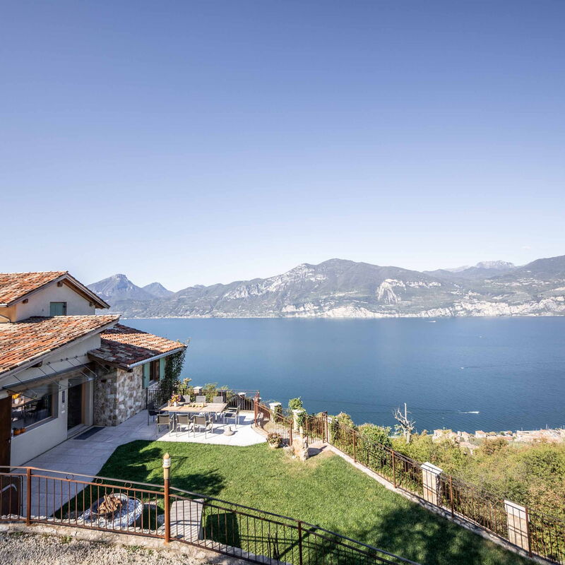 Dimora Delle Ninfee Del Garda: dimora-delle-ninfee-del-garda-castelletto-villa-external