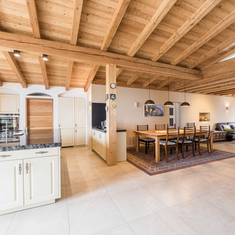 Dimora Delle Ninfee Del Garda: dimora-delle-ninfee-del-garda-castelletto-villa-living-room