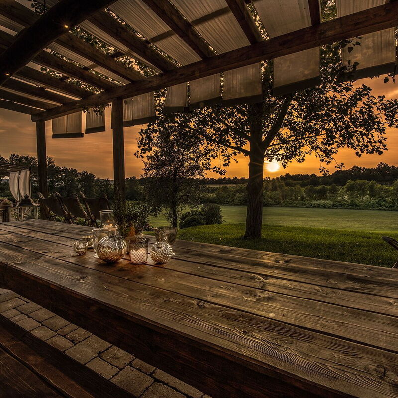 Luxury Ponente: Building Exterior, Scenic View