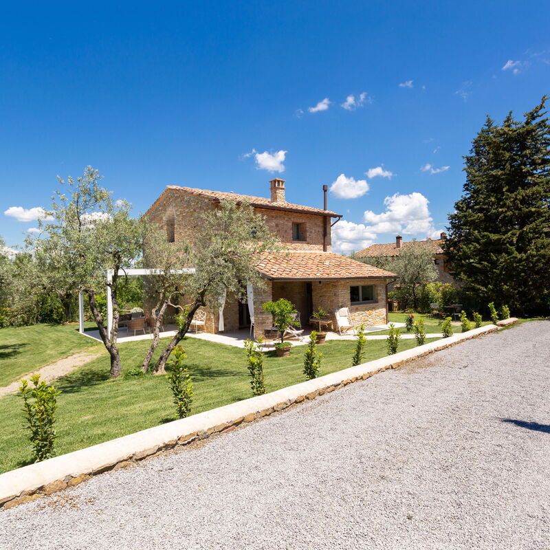 Villa Ligheia: Building Exterior