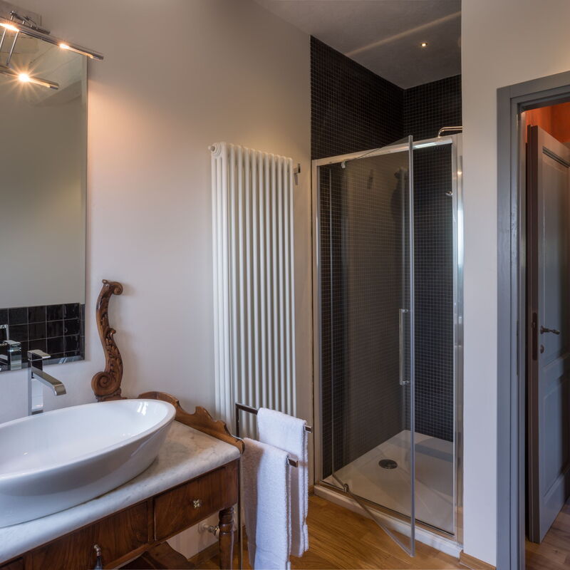 La Danza Del Mandorlo: Bathroom