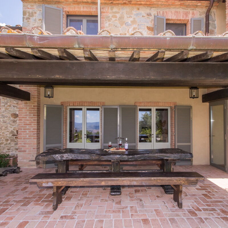 La Danza Del Mandorlo: Building Exterior