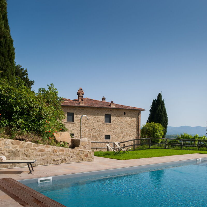 Winery Alpe Villa: Pool, Scenic View