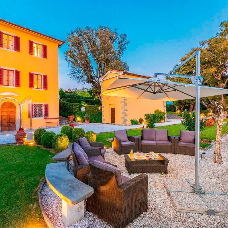 Tusco Home: Main Entrance, Outdoor