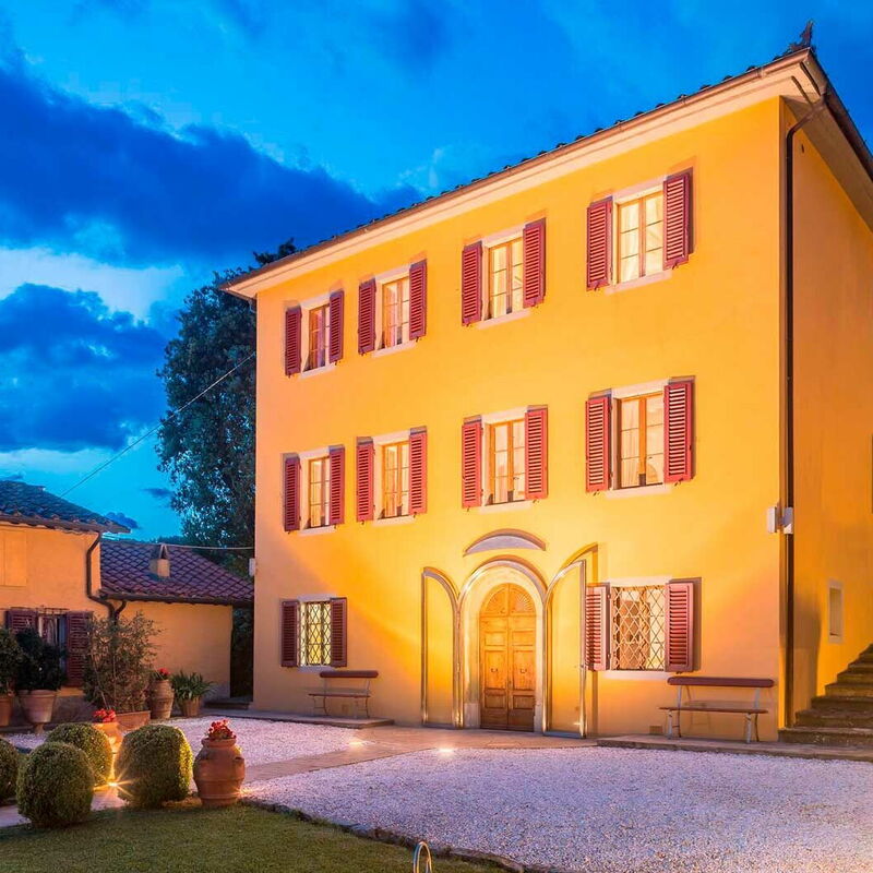 Tusco Home: Main Entrance, Outdoor