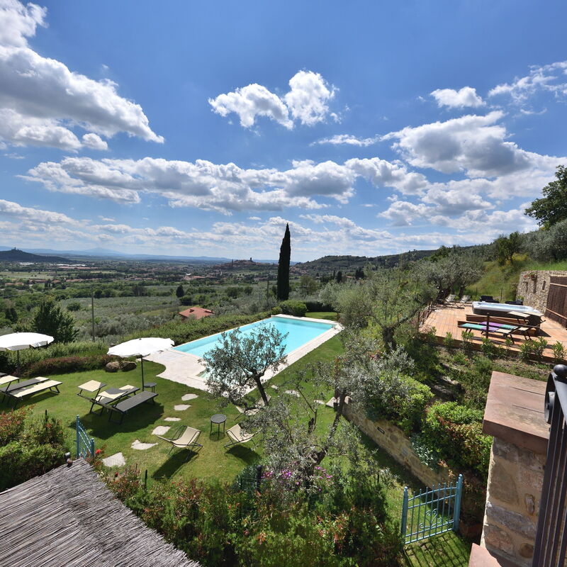 La Pietra Al Tramonto: Outdoor, Pool, Scenic View