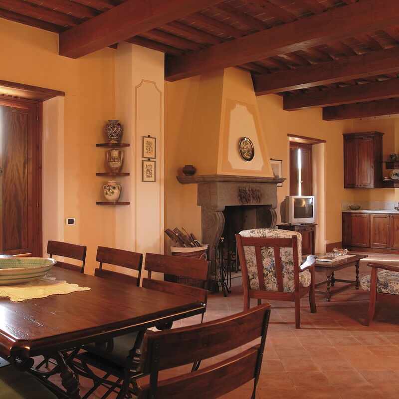 Al Caldo Ritiro: Dining Room, Living Room