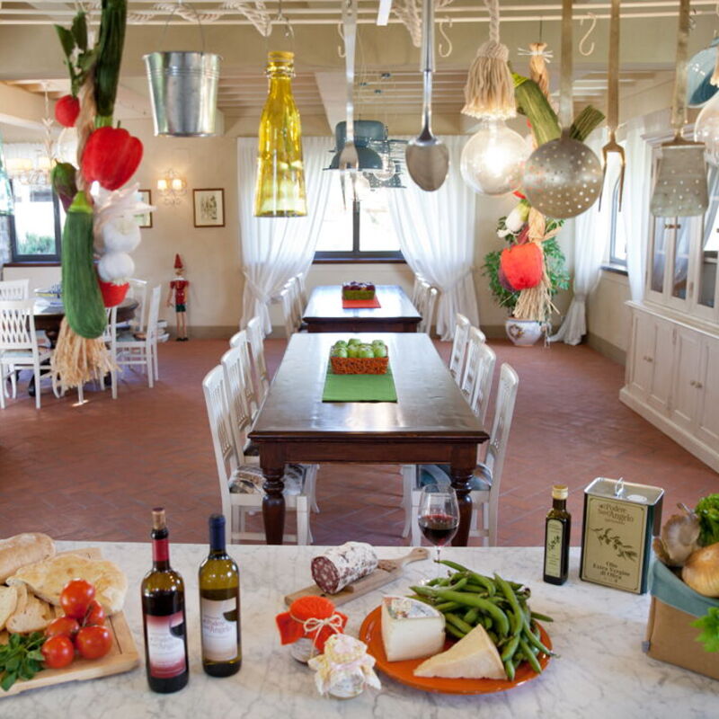 Al Caldo Ritiro: Dining Room, Kitchen