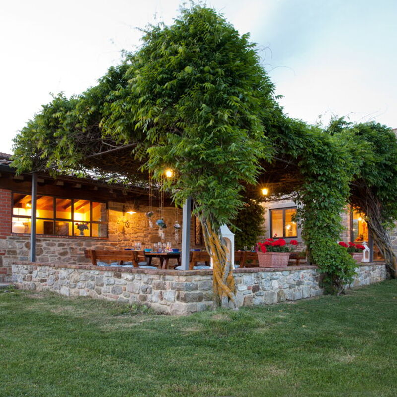 Al Caldo Ritiro: Building Exterior, Garden, Main Entrance