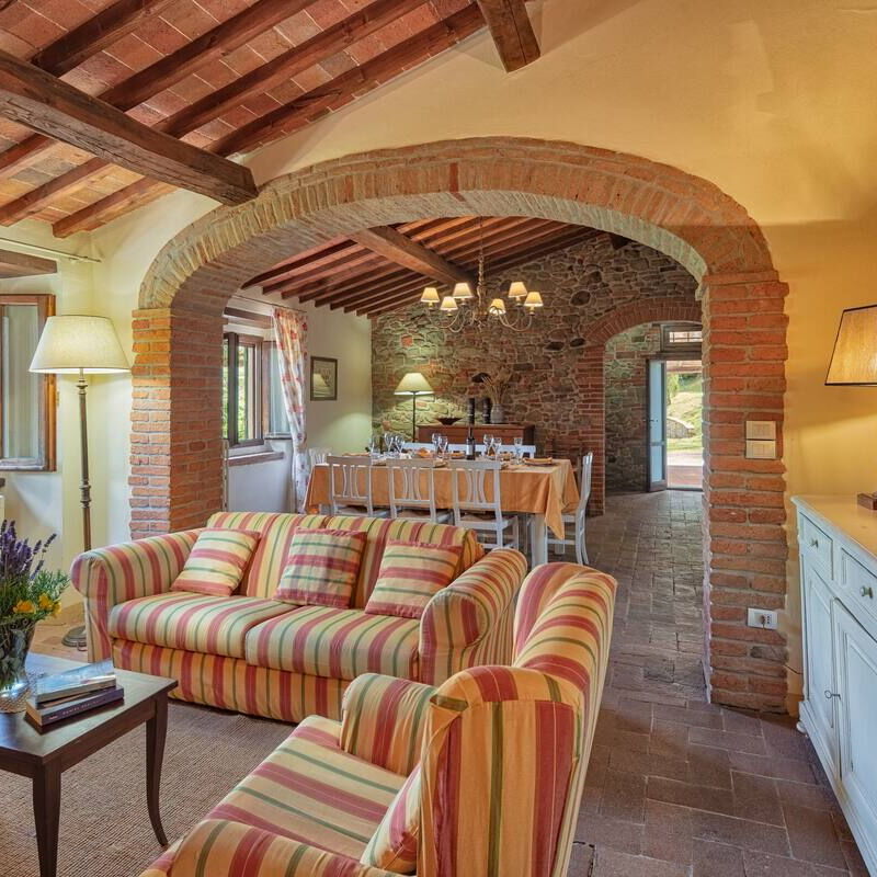 Stony Tuscan Farm: Living Room