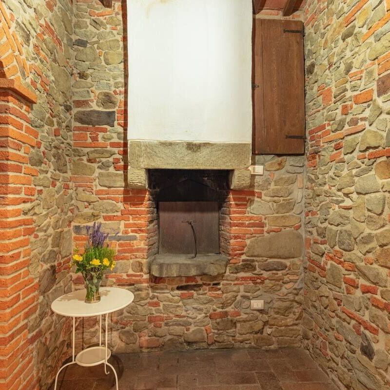 Stony Tuscan Farm: Room Detail